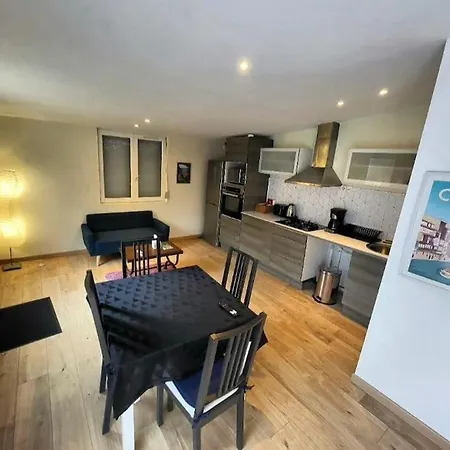 Maisonnette Independante 48m2 , Parking Prive *
