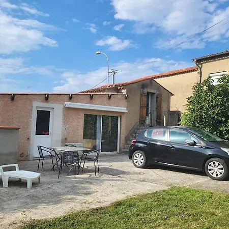 Maisonnette Independante 48m2 , Parking Prive, Calme & Confort